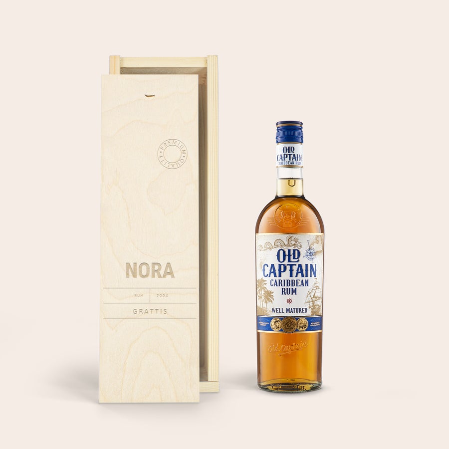 Rum Old Captain i en personlig låda Rum Old Captain i en personlig låda