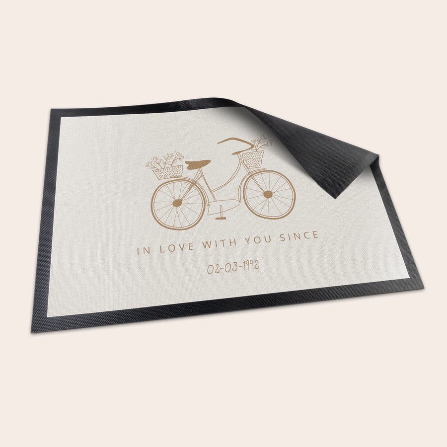 Capacho Tapete de entrada personalizado com bicicleta, "In Love With You Since 02-03-1992" impresso