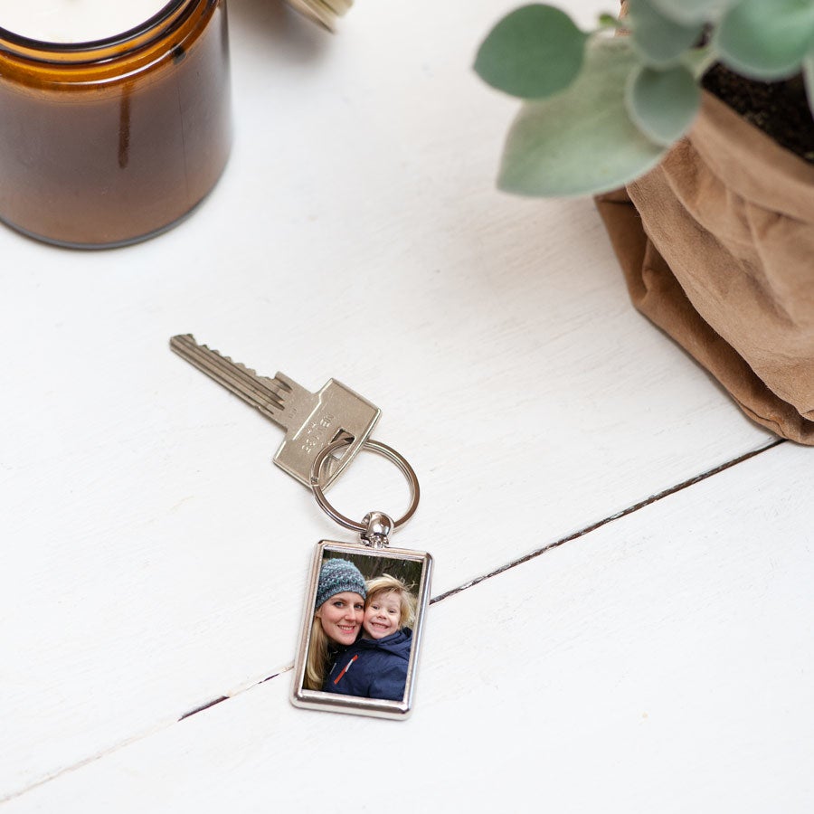 Personalised Mothers Day Gifts Wooden Keyring Birthday Gift for Mum Grandma 