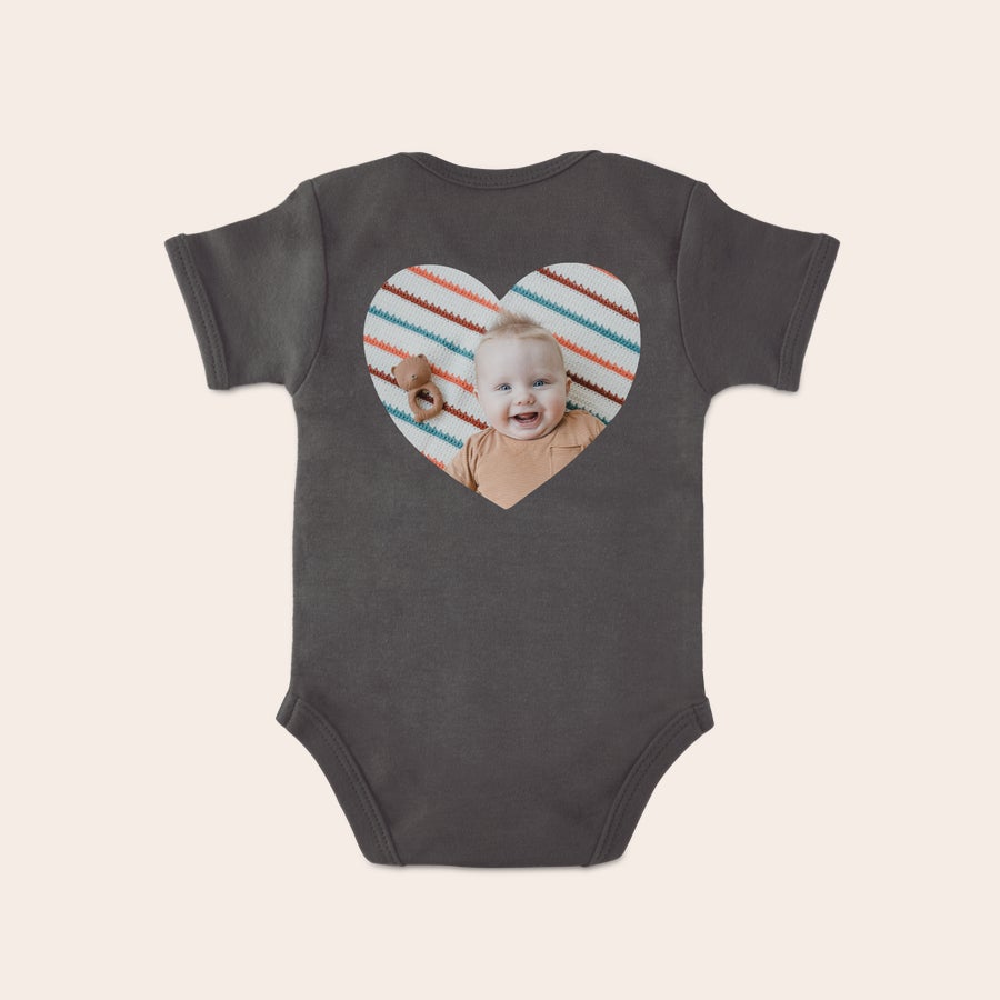 Body personnalisé Body bébé gris personnalisé avec photo d'un enfant souriant imprimée en forme de cœur