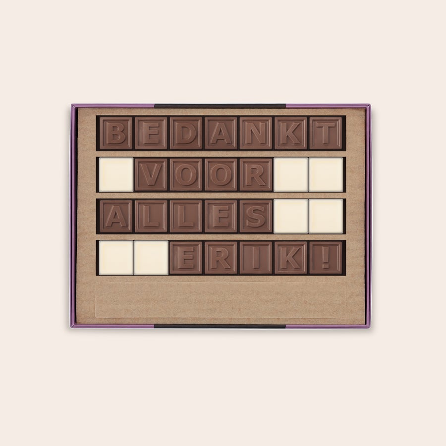 Chocotelegram Persoonlijk chocotelegram Bedankt voor alles Erik! van melk- en witte chocolade in een cadeaudoosje.