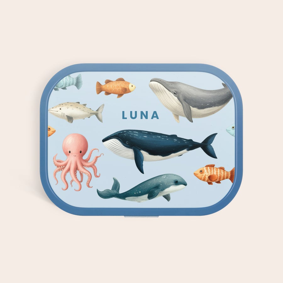 Mepal-lounaslaatikko - henkilökohtainen Personoitu Mepal-eväsrasia mereneläväkuvioinnilla ja painetulla nimellä LUNA, täydellinen lounasajalle.