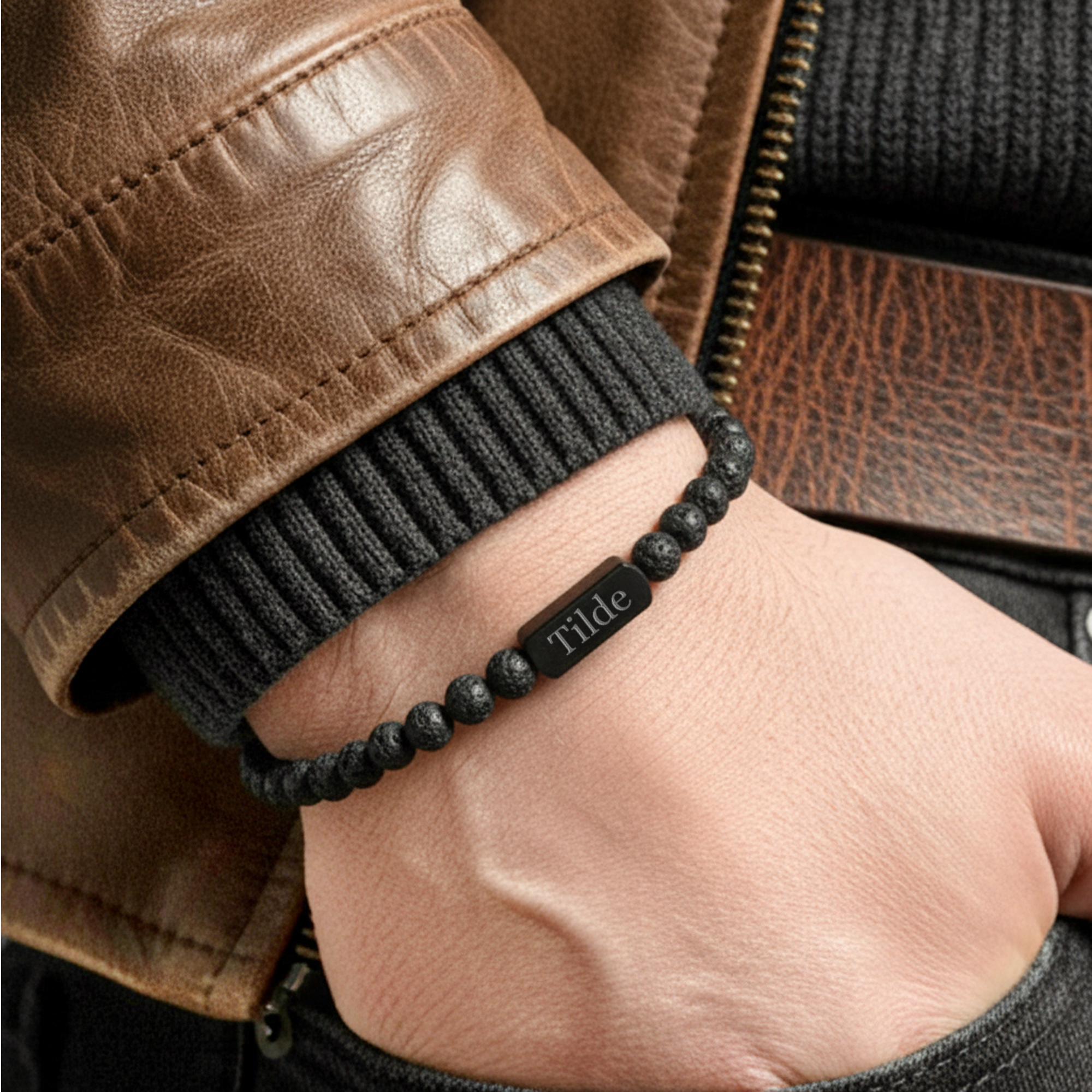Personligt armbånd med ædelsten