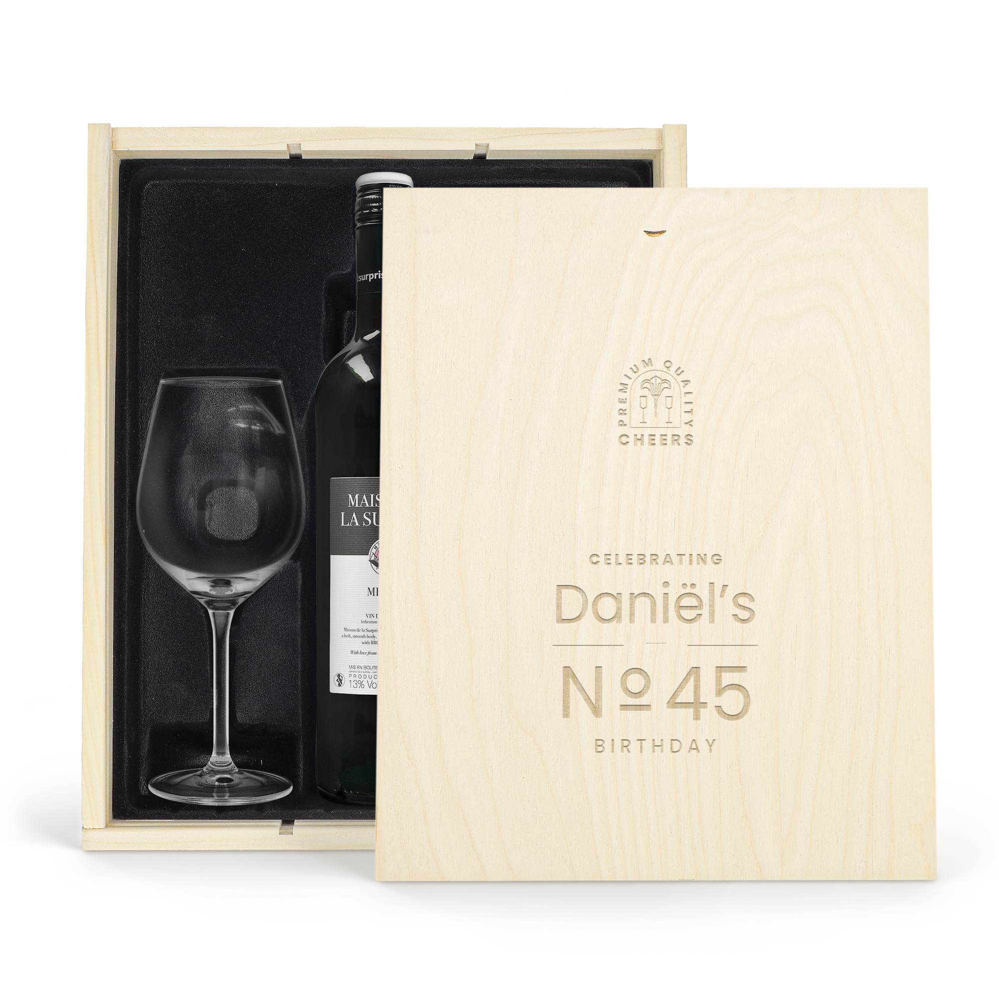 Set regalo da vino con bottiglia e bicchiere in scatola di legno, coperchio inciso con "Daniel's 45 Birthday"
