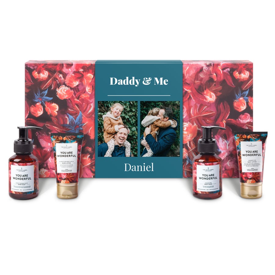 The Gift Label wellness dárkový set v personalizované krabici  - You are wonderful