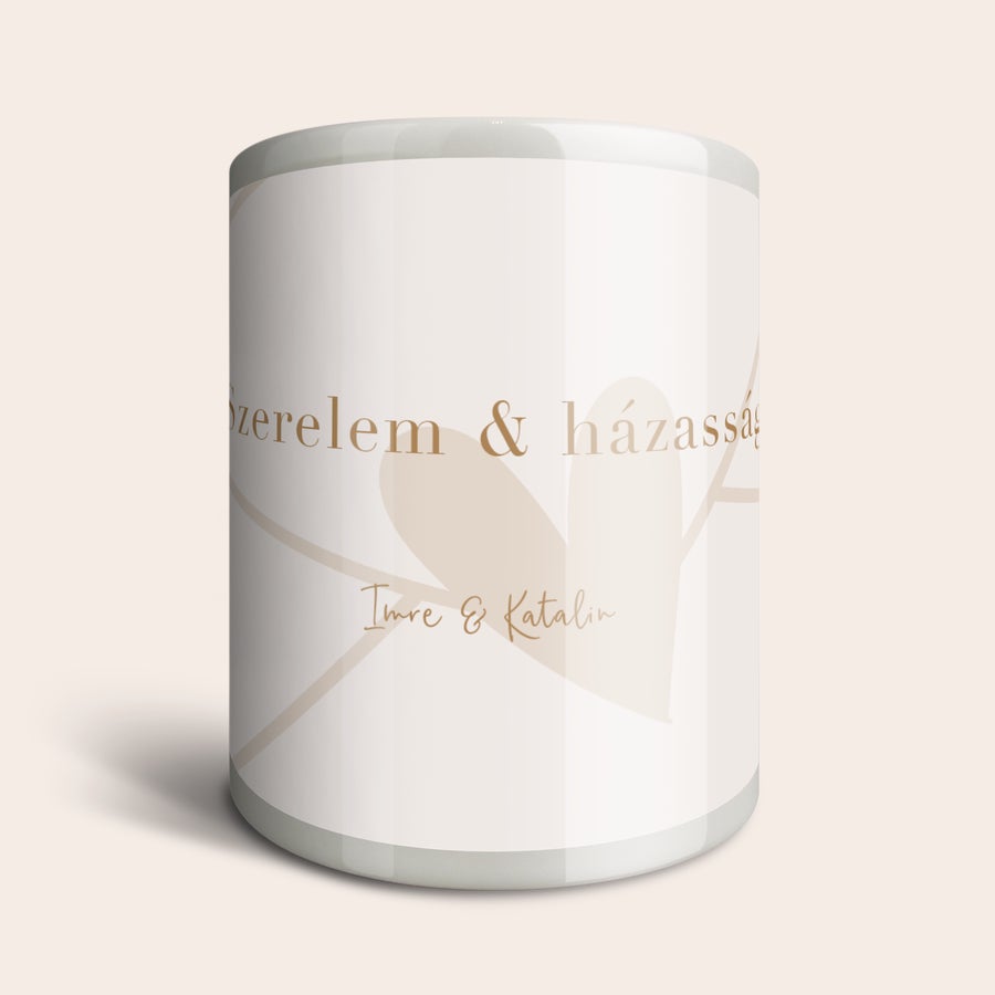 Személyre szabott persely Személyre szabott pénzes doboz Imre & Katalin nevekkel, szerelem és házasság mintával, nyomtatott grafikával.