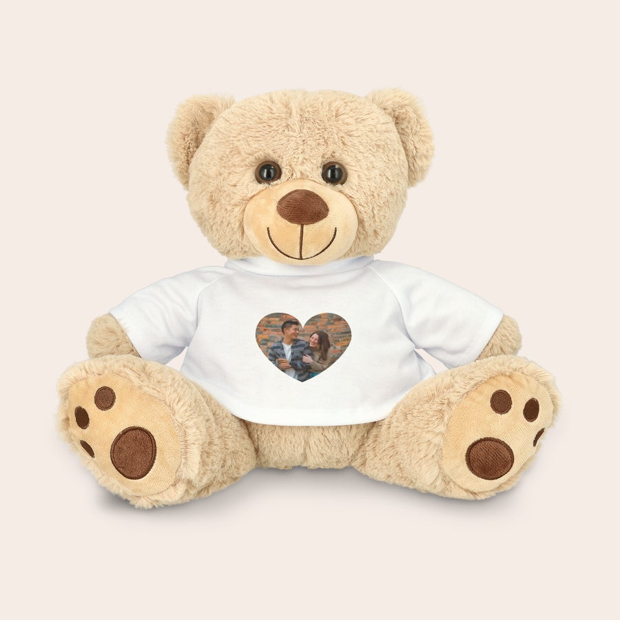 Orso di peluche personalizzato Orsetto di peluche marrone con maglietta bianca personalizzata stampata con una foto a forma di cuore di una coppia