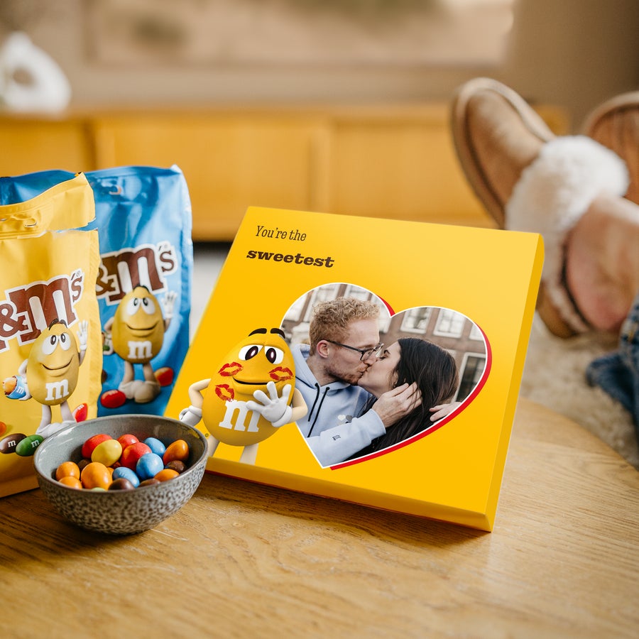 Personalizovaná M&M's dárková krabička Personalizovaná potištěná dárková krabička M&M's se společnou fotografií, textem You're the sweetest