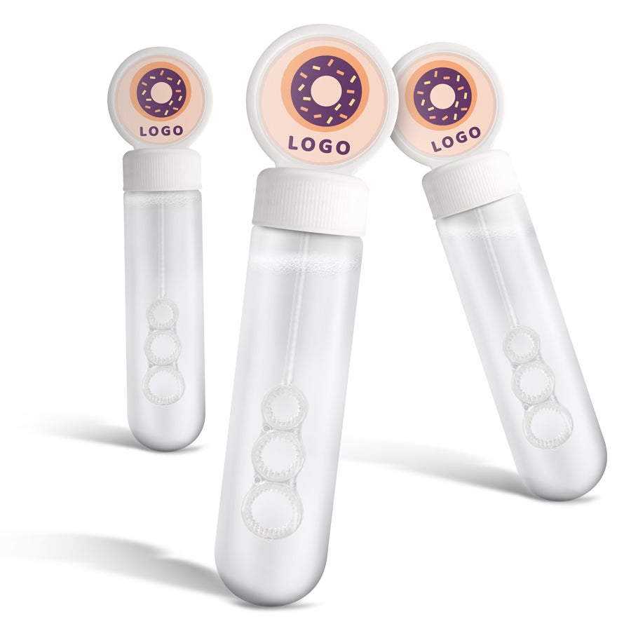 Bolle di Sapone Tre bolle di sapone personalizzate con etichetta rotonda con donut e logo, un giochino perfetto da regalare ai piccoli invitati alla comunione
