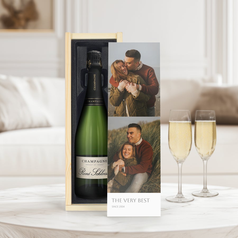 Champanhe - René Schloesser (750ml) Garrafa de champanhe Rene Schloesser em caixa de madeira gravada com foto de casal, texto personalizado e duas taças.
