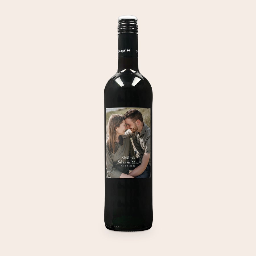 Rødvin med personlig etikette - Maison de la Surprise Merlot Rødvin med personlig etikette - Maison de la Surprise Merlot