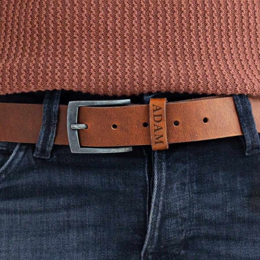 Comment faire trou ceinture cuir ?
