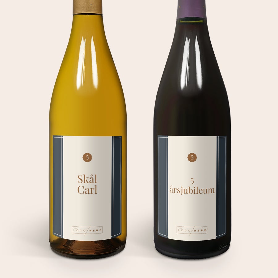 Personliga Salentein Pinot Noir & Chardonnay Vitt och rött vinpaket Salentein, etiketter tryckta med "Skål Carl" och "5 årsjubileum" som personlig present