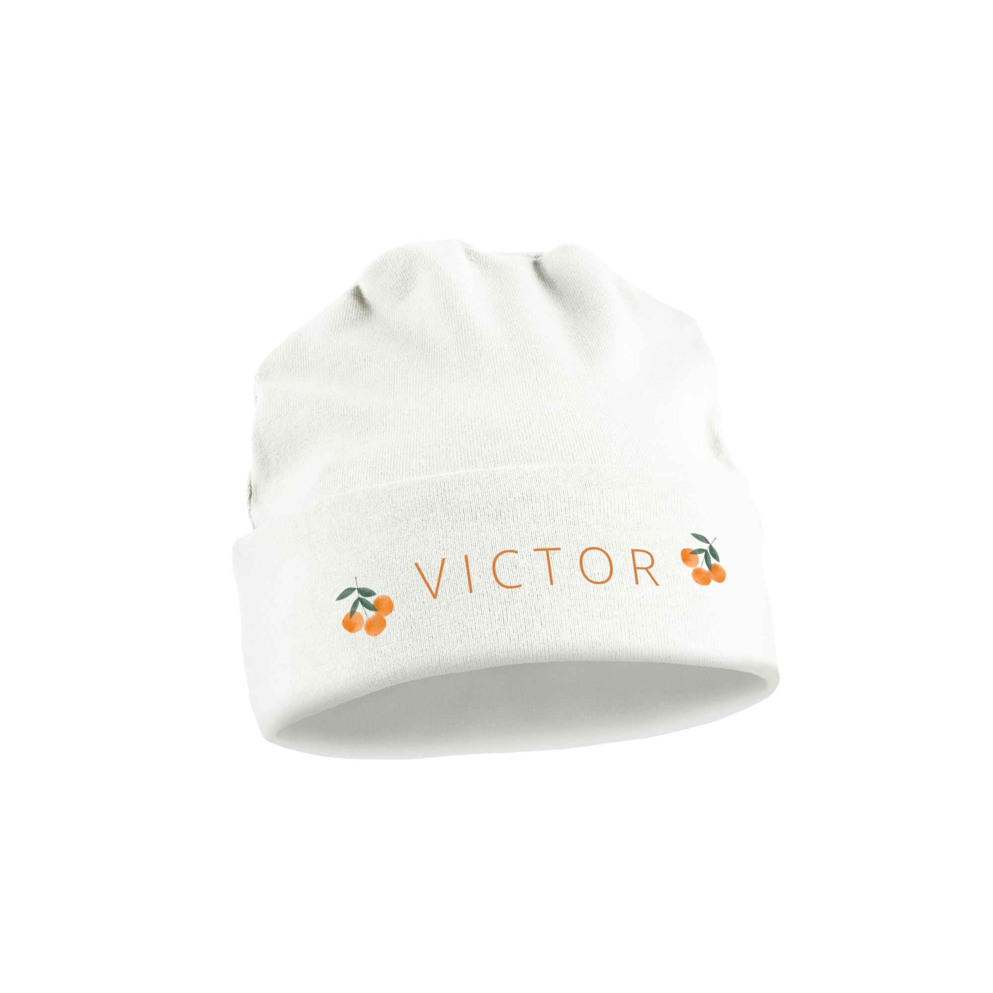 bonnet de naissance blanc personnalisé pour bébé avec le prénom Victor et des motifs d'oranges imprimés