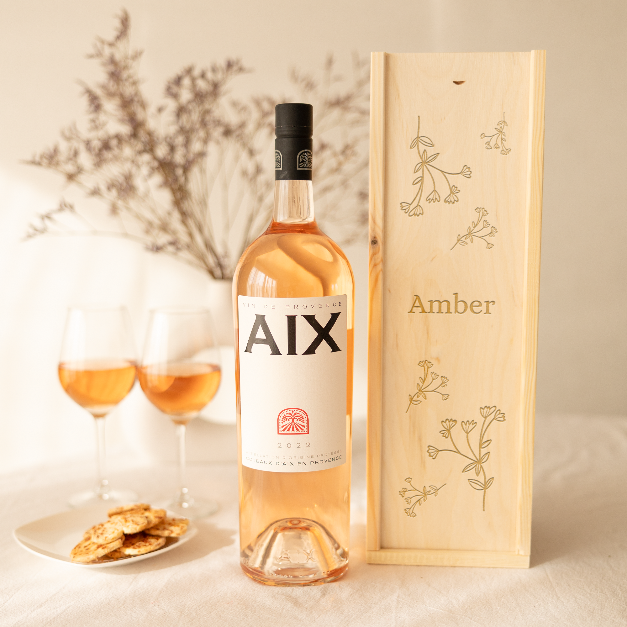 AIX rosé with personalised case or label YourSurprise