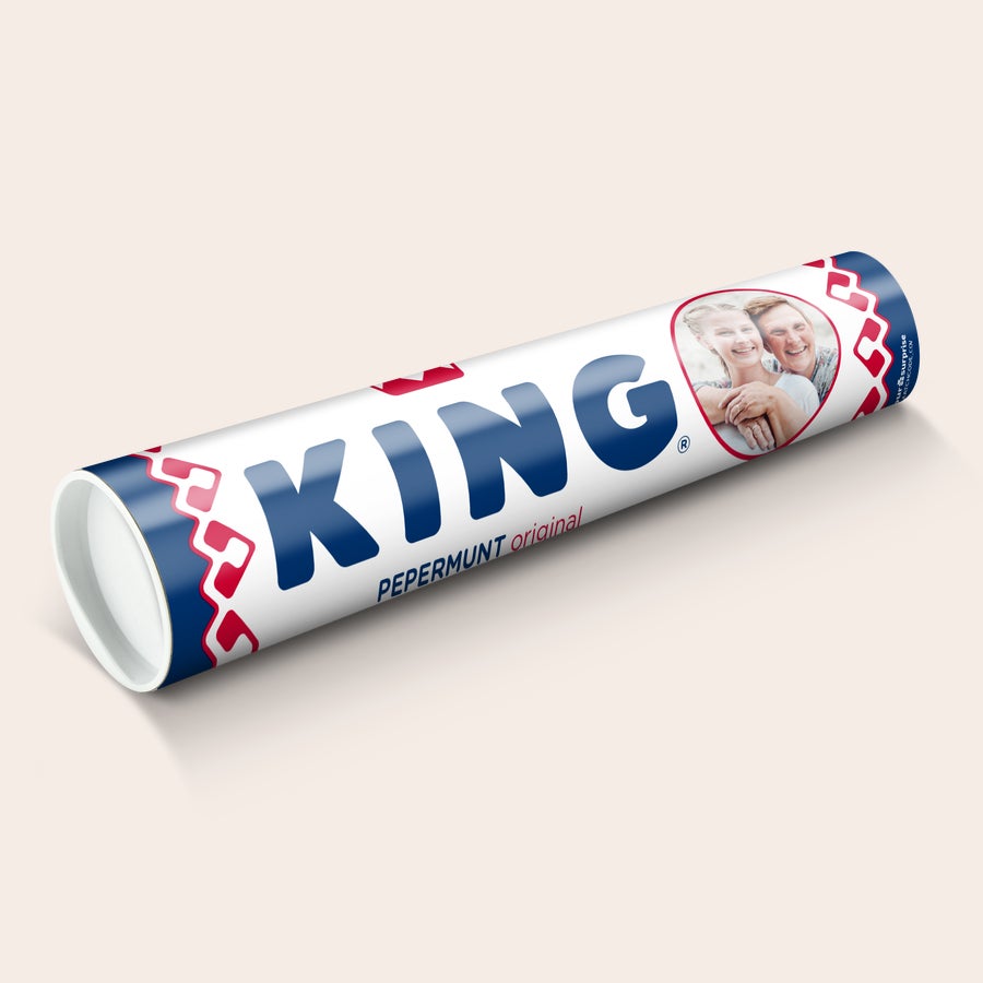 Riesen Rolle KING Pfefferminz personalisieren Riesenrolle KING Pfefferminz mit personalisiertem Foto eines Paares, auf die Rolle gedruckt.