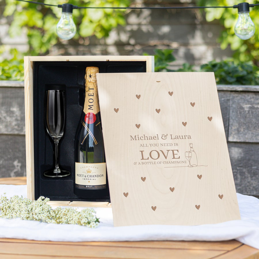 Personalised Moet & Chandon champagne gift set with glasses Personalised Moet & Chandon champagne gift set with glasses
