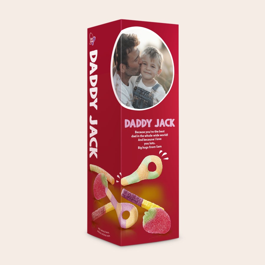 Red Band Mix magic pentru petrecere în cutie cadou personalizată Cutie cadou personalizată roșie cu amestec de bomboane Red Band, imprimată cu o fotografie tată-fiu și mesajul "Daddy Jack".