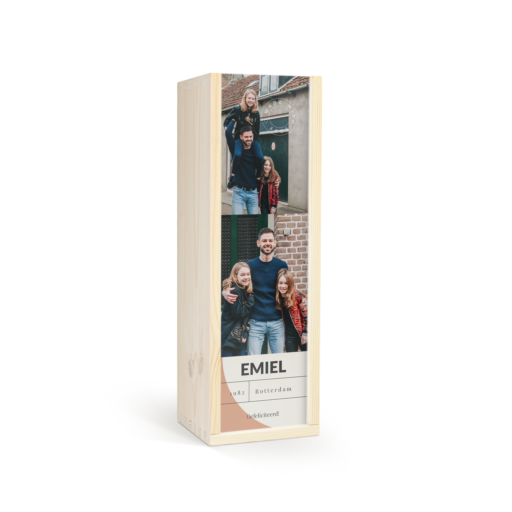 Houten whiskeykist bedrukt met familiefoto's en de naam Emiel, geboortejaar 1982, Rotterdam en Gefeliciteerd!