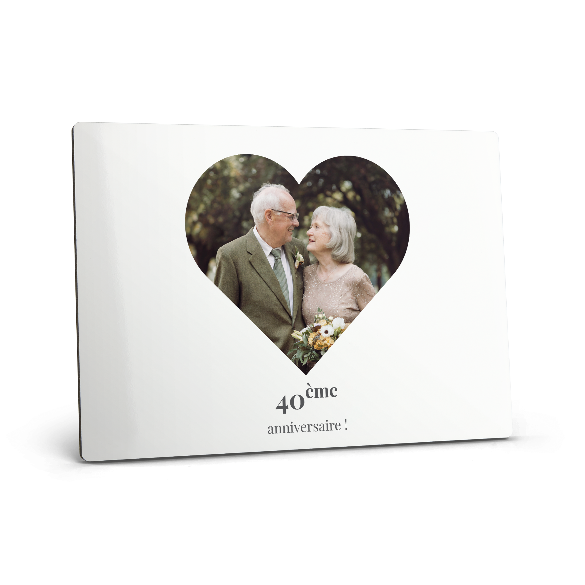 Cadre personnalisé blanc en bois avec une photo de couple et le texte 40e anniversaire