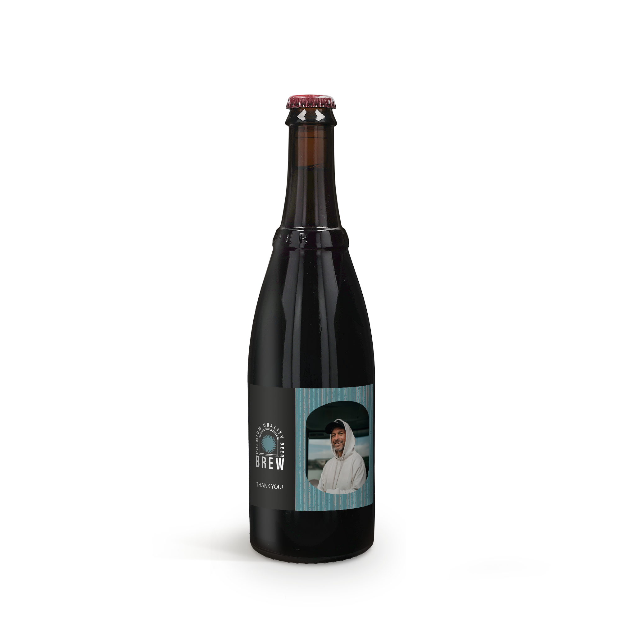 Sticlă de bere Westmalle Dubbel cu etichetă personalizată cu fotografia unui bărbat zâmbitor