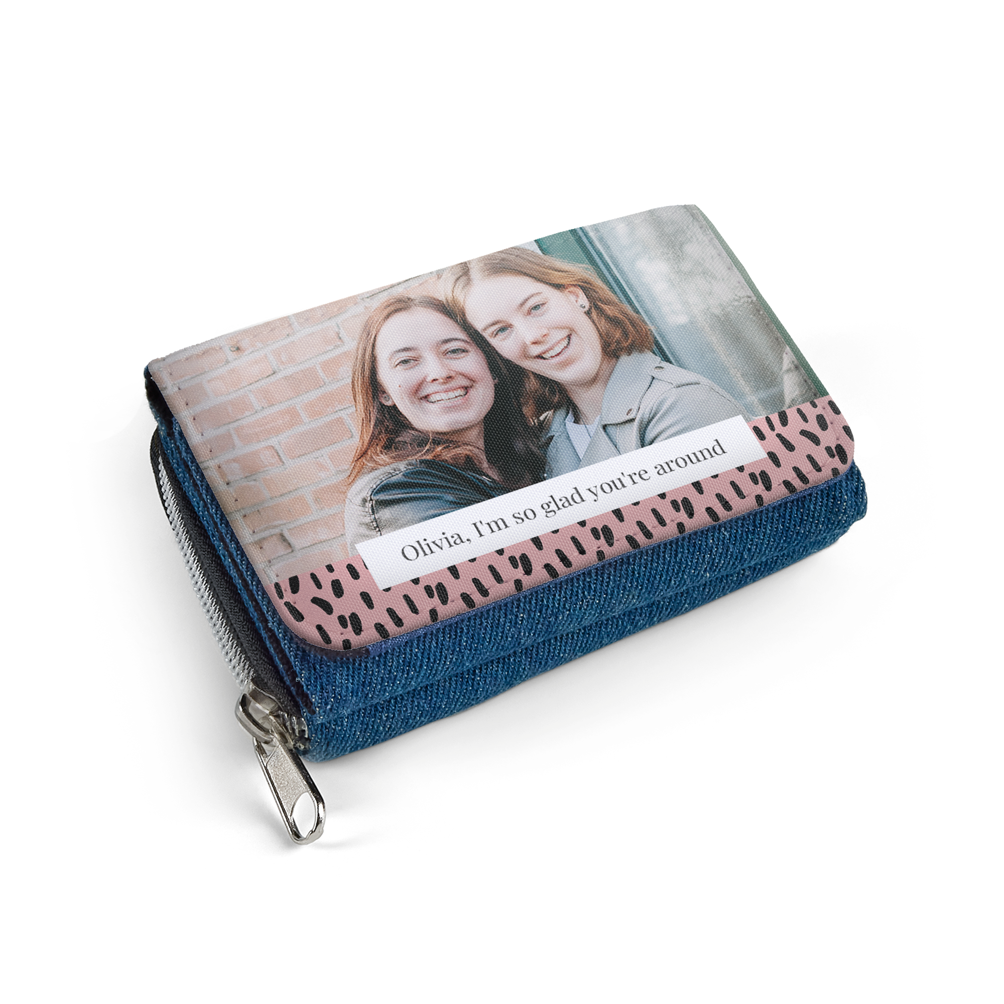 Billetera pequeña azul con cremallera, impresa con foto de dos mujeres sonriendo y texto "Olivia, I'm so glad you're around".