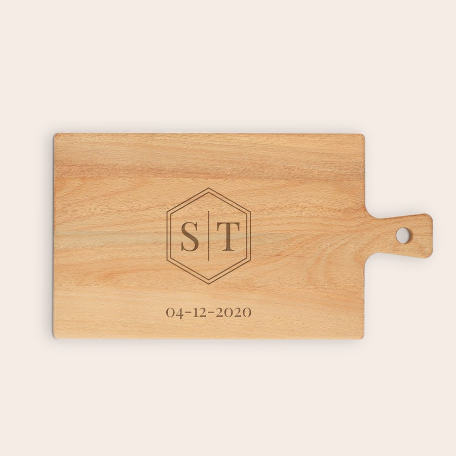 Personalised wooden serving platter Personalised wooden serving platter