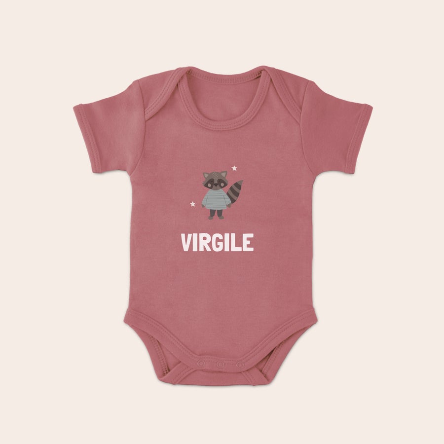 Body personnalisé Body personnalisé pour bébé rose imprimé d'un raton laveur avec étoiles et le prénom VIRGILE