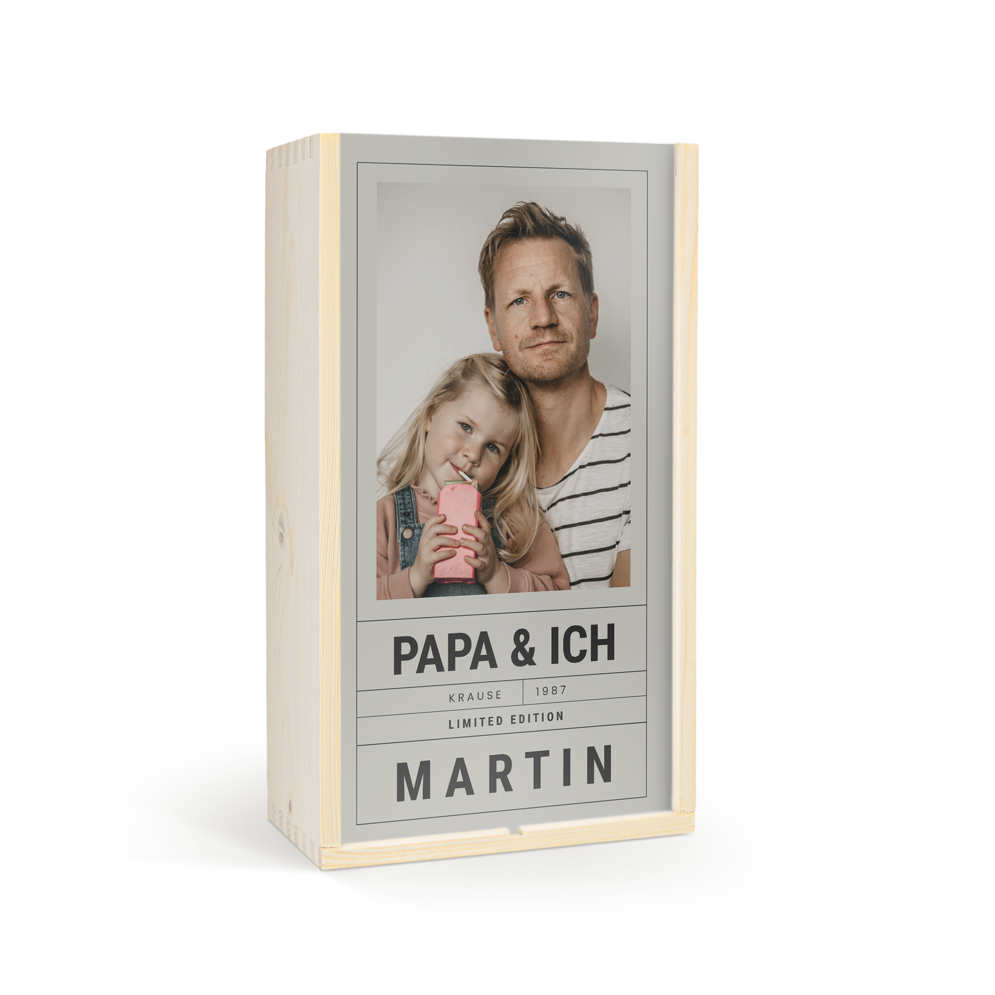 Personalisiertes Bier Geschenkset mit einem Foto von Papa und Tochter auf der Holzkiste, bedruckt mit dem Namen Martin und Papa & Ich.