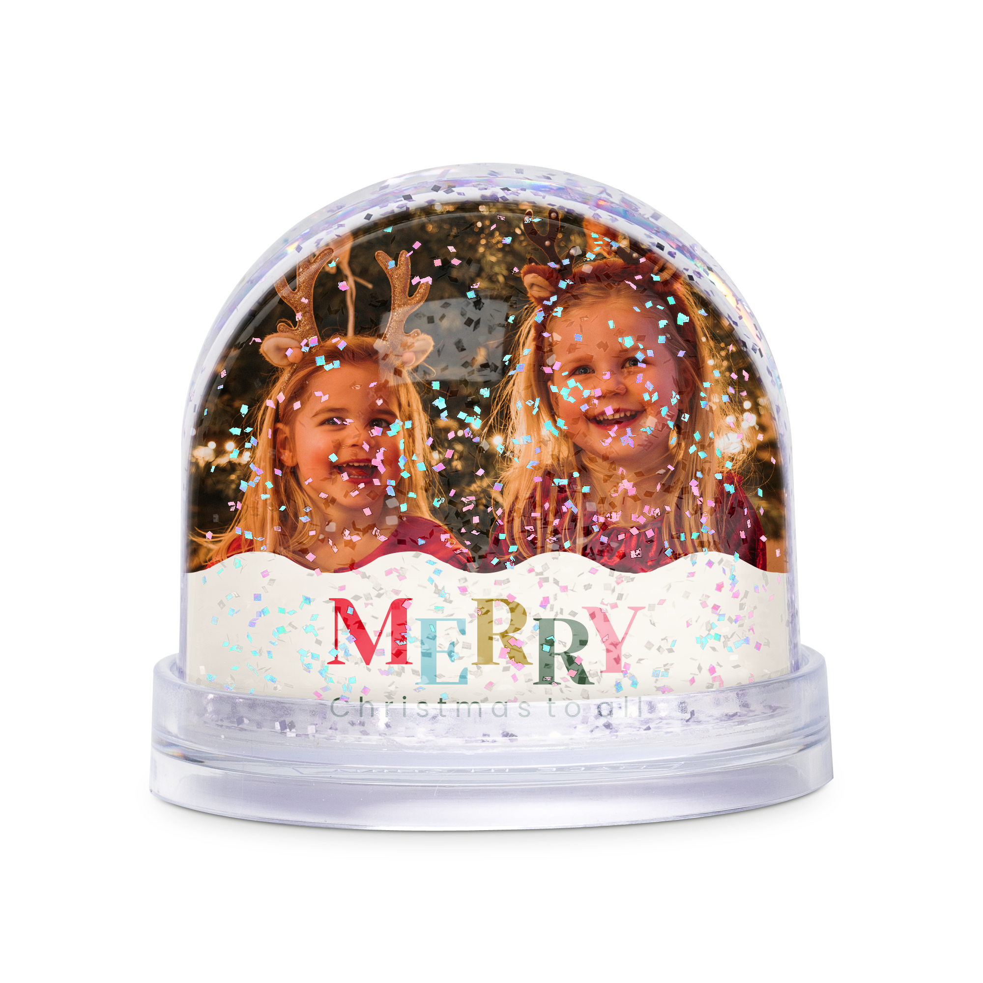 En personifierad snöglob med glitter och foto av två glada barn tryckt inuti och texten Merry Christmas to all