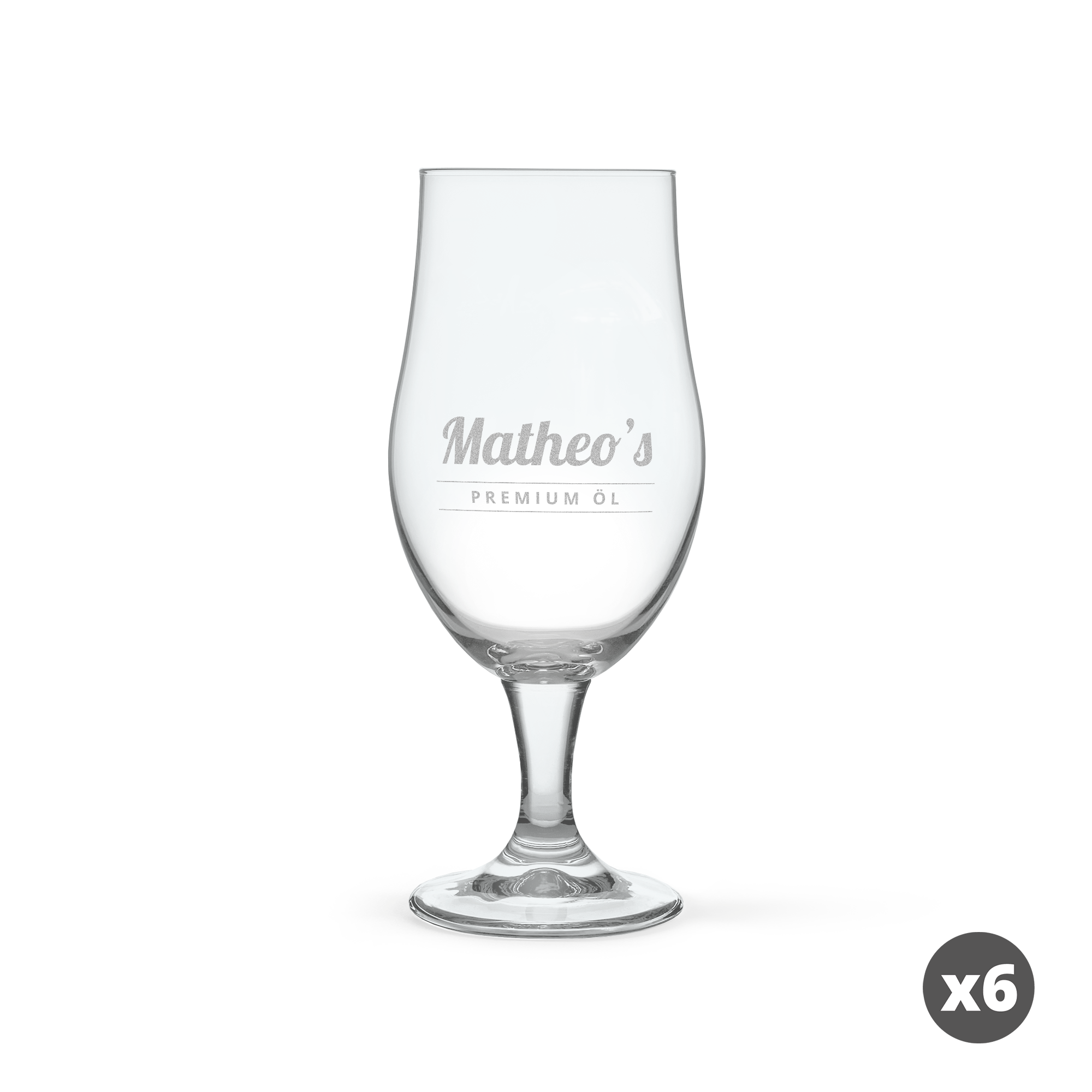 Ett graverat hantverksölglas med "Matheo's Premium Öl" i text, redo att anpassas med eget namn eller text