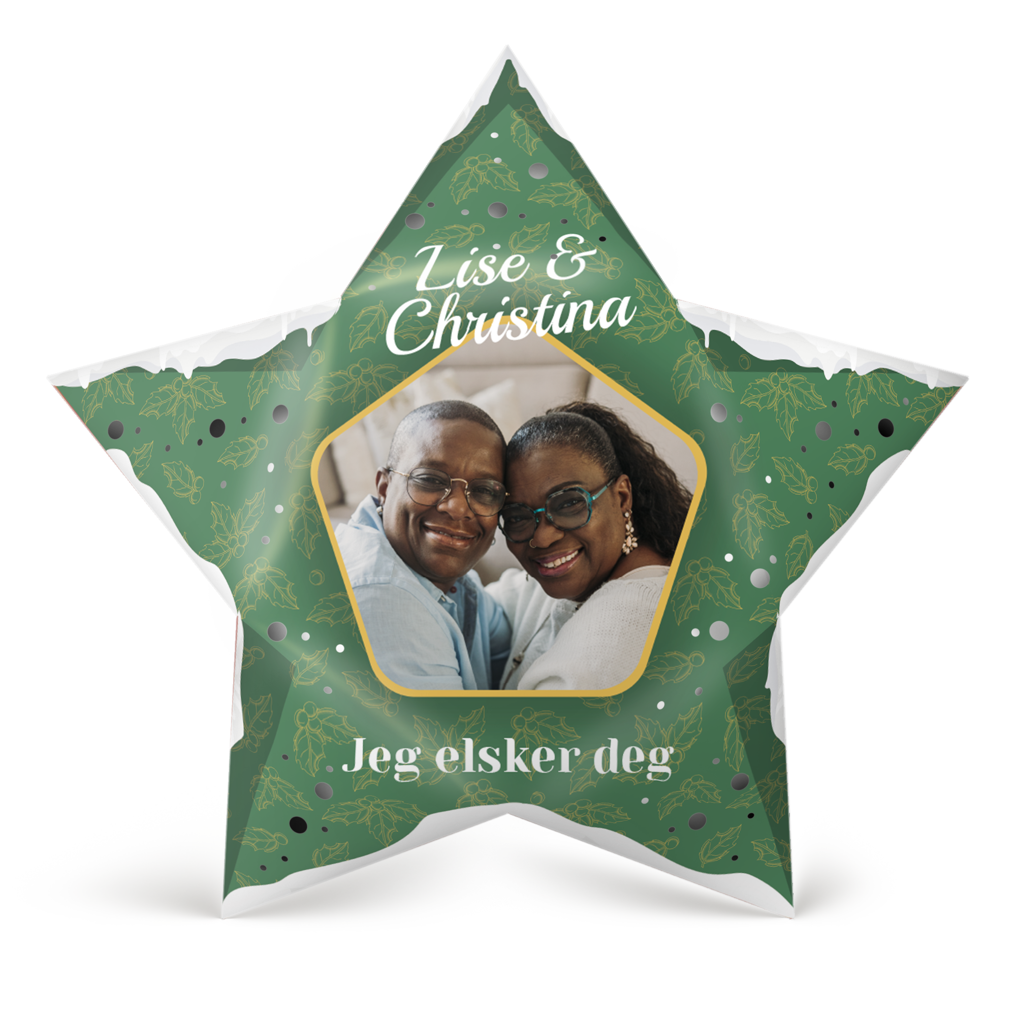 En DIY-papirjulestjerne med bilde av et par, navnene Lise & Christina, og teksten Jeg elsker deg for å lyse opp høytiden med et personlig preg.