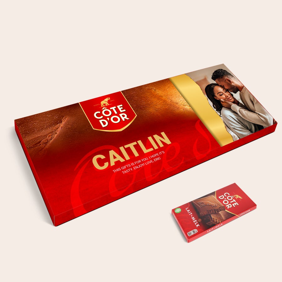 Chocolate Côte d'Or - Barra Gigante com nome Esta barra de chocolate gigante personalizada da Côte d'Or tem uma foto e o nome Caitlin impressos