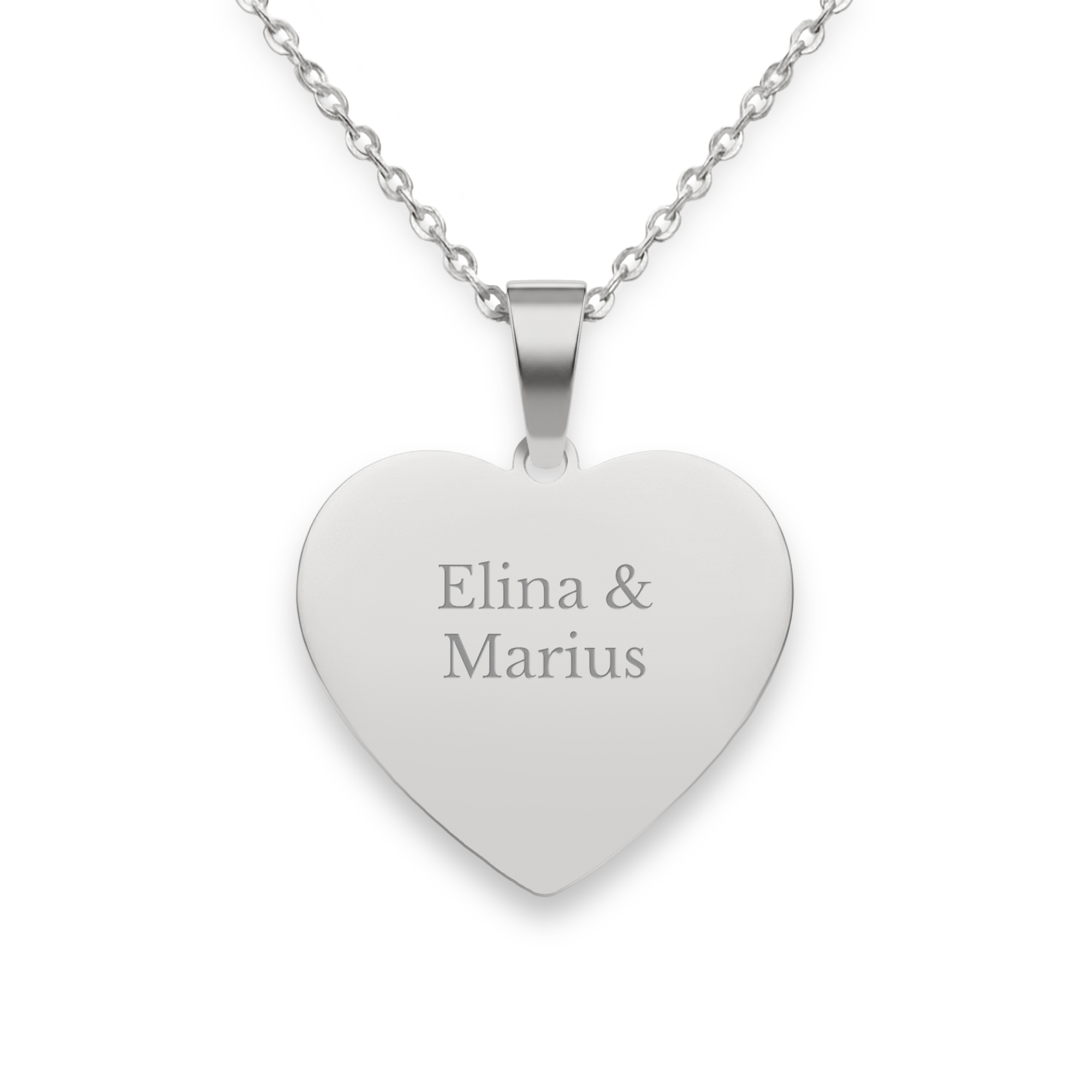 Halsband hjärthänge med text - Silver, graverat med namnen Elina & Marius. Ett personligt smycke att anpassa med egen text.