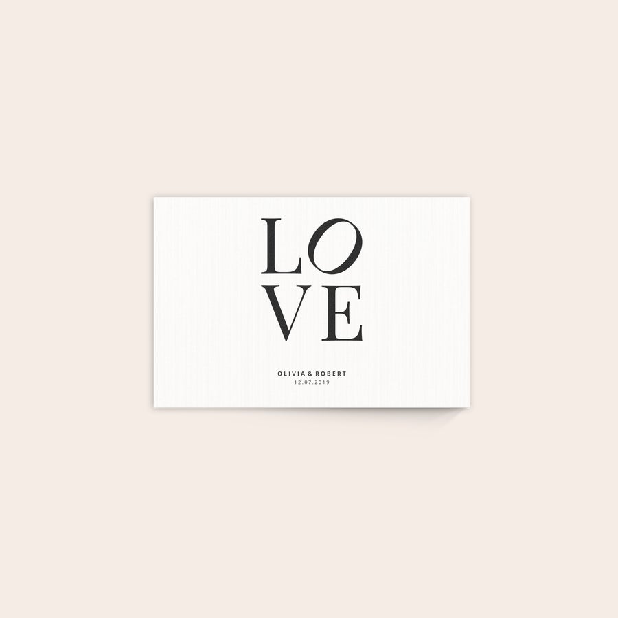 Foto em madeira Decoração de parede impressa com a palavra LOVE e nomes personalizados em uma foto em madeira com acabamento de cal