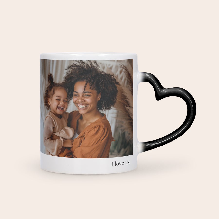 Caneca personalizada - Caneca mágica Caneca mágica personalizada com foto e texto "I love us" e pega de coração