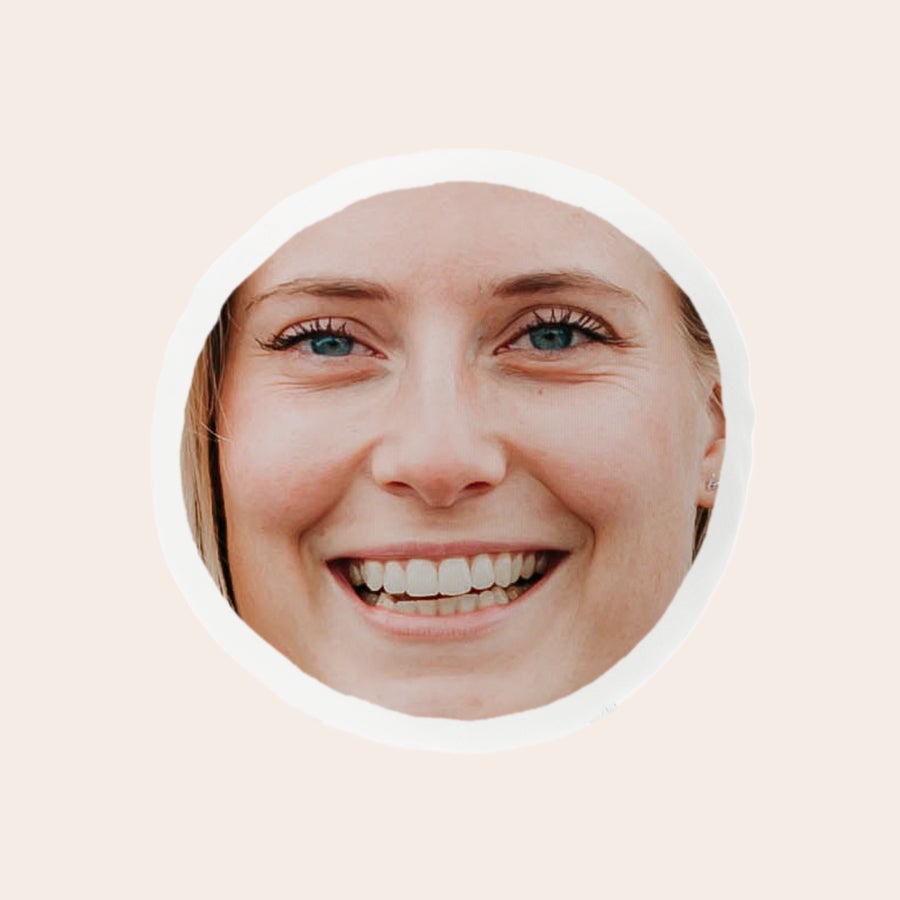 ItsieMe - Plyskanin med eget ansigt Aftageligt ItsieMe ansigt med et smilende kvindeansigt trykt på stoffet. Gør din ItsieMe kollektion komplet.