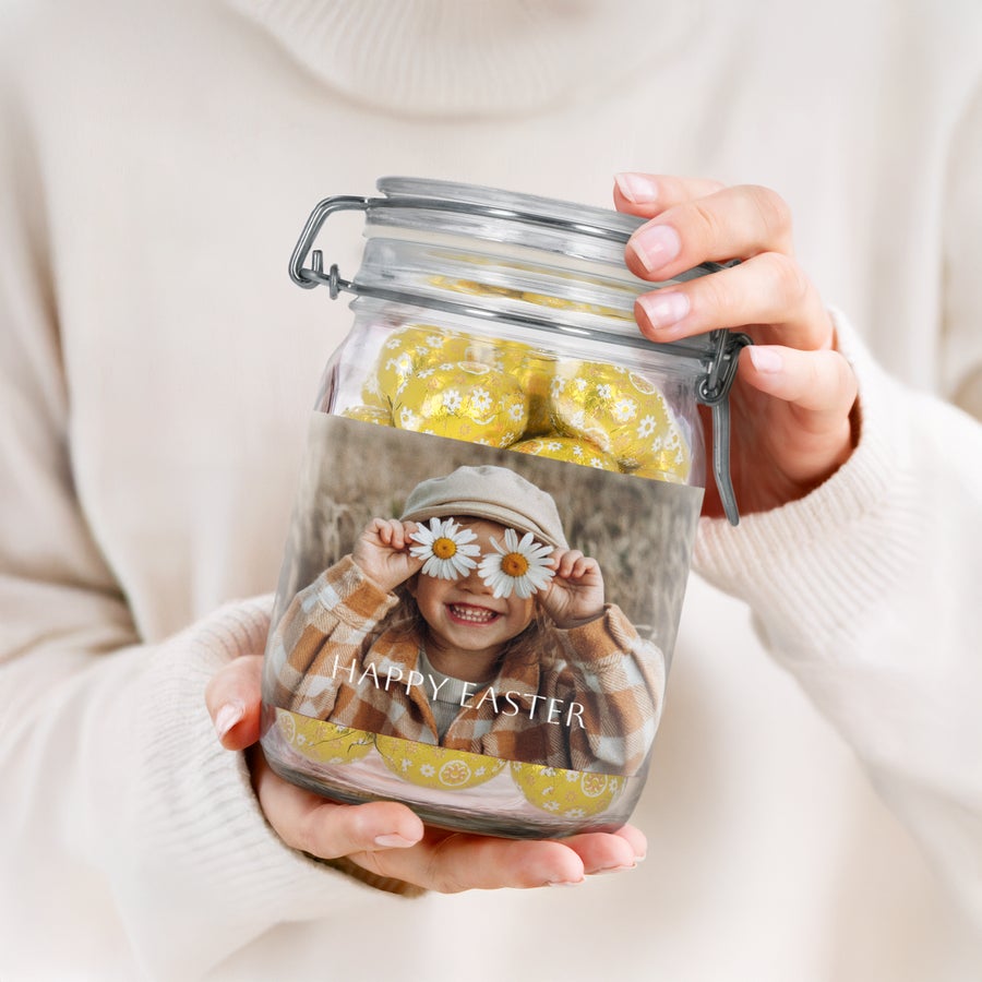 Czekoladowe jajeczka w personalizowanym słoju 1l Czekoladowe jajeczka w personalizowanym słoju 1l