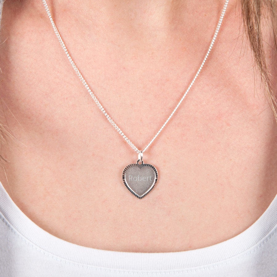 Engraved silver pendant - Heart deco