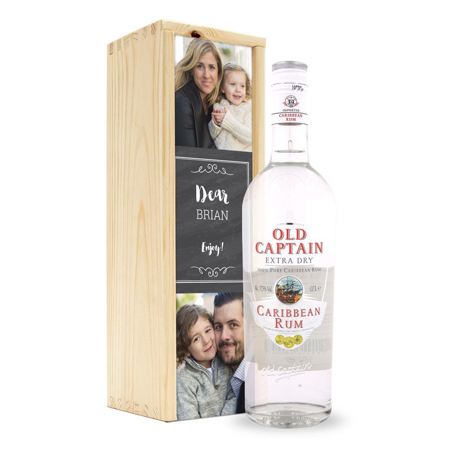 Biały Rum - Old Captain w skrzynce z nadrukiem