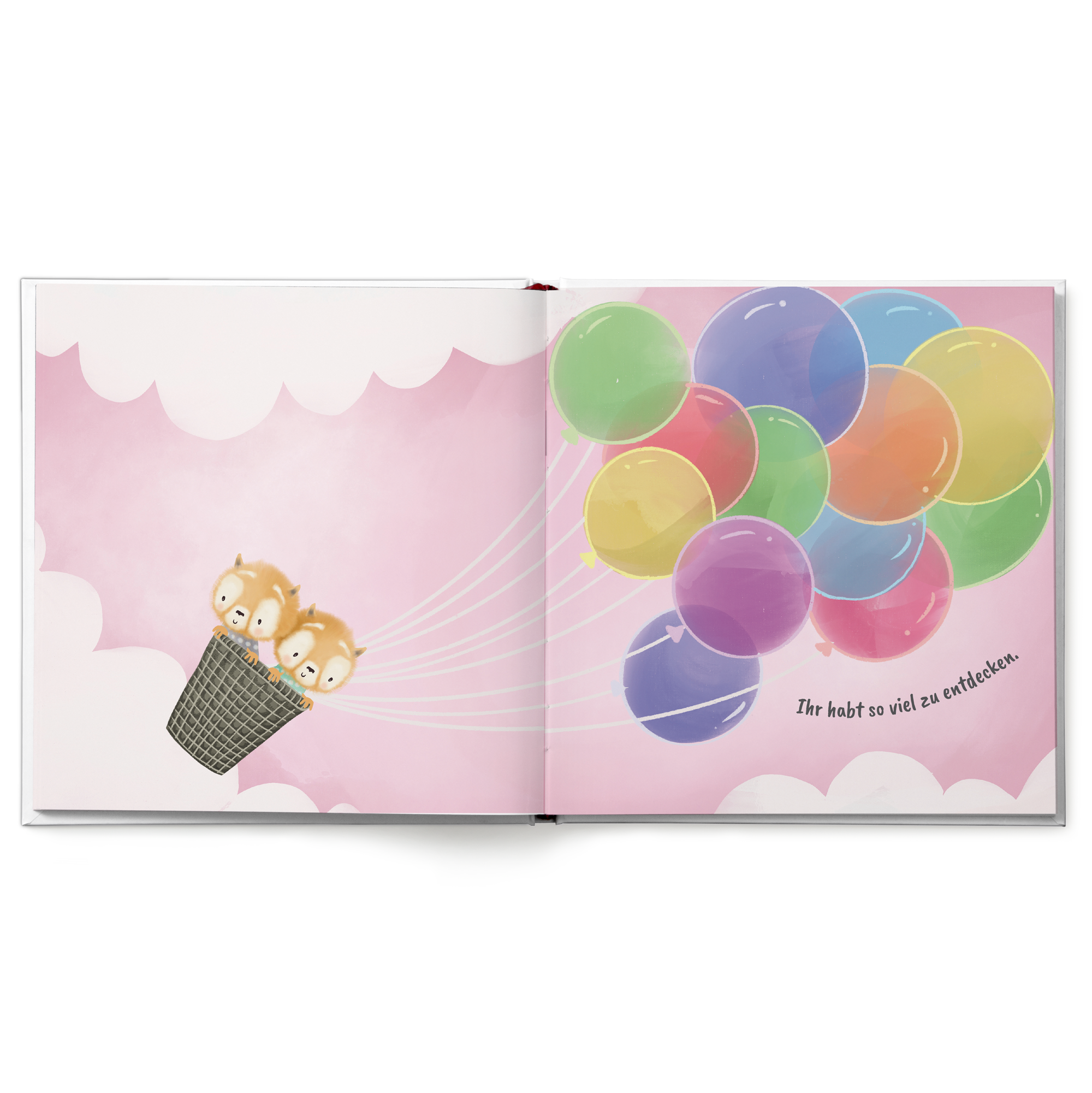 Personalisiertes Buch für Zwillinge oder Drillinge mit roten Pandas in einem Korb, der von bunten Ballons wegfliegt.