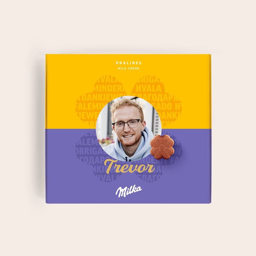 Povedz to s darčekovou krabičkou Milka - Ďakujem Personalizované Povedzte to s Milka darčekovou krabičkou s potlačenou fotografiou a menom Trevor