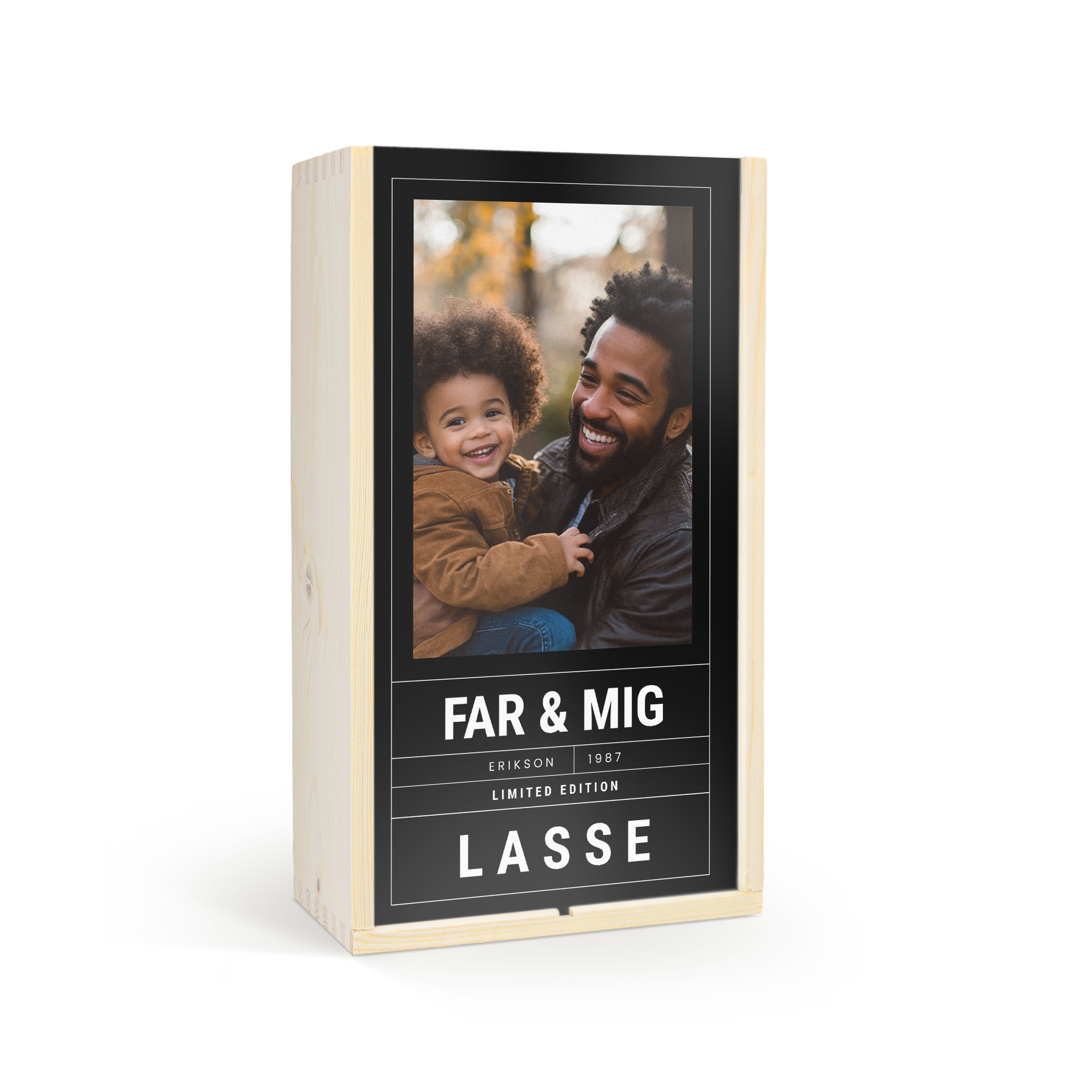 Luksuriøs trææske til ølsæt, med printet billede af far og søn, teksten "FAR & MIG", "LASSE" og "1987", perfekt til fars dag.