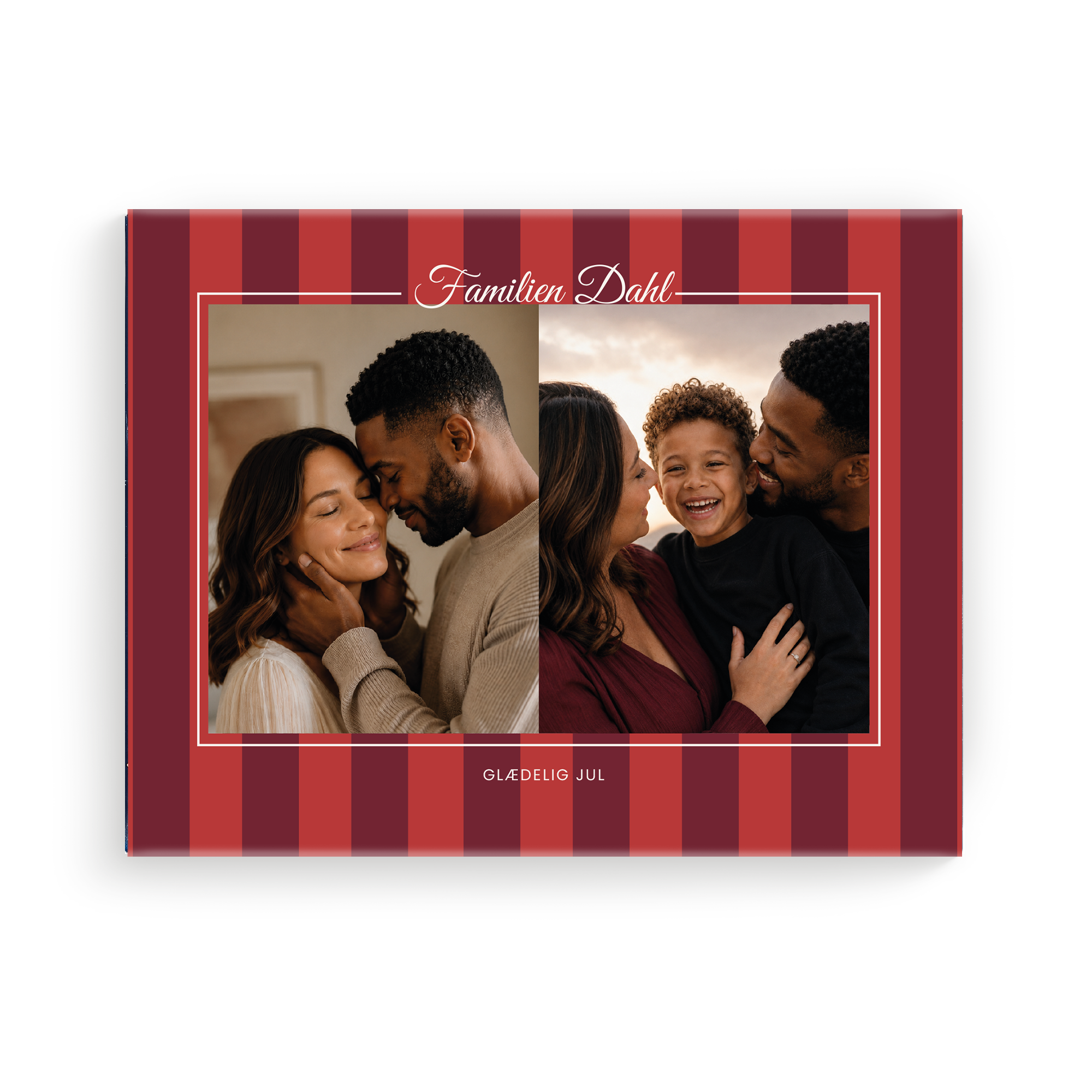 Te-julekalender med eget design - Pukka. Personlig julekalender med røde striber, to trykte familiebilleder og teksten Familien Dahl og Glædelig Jul.