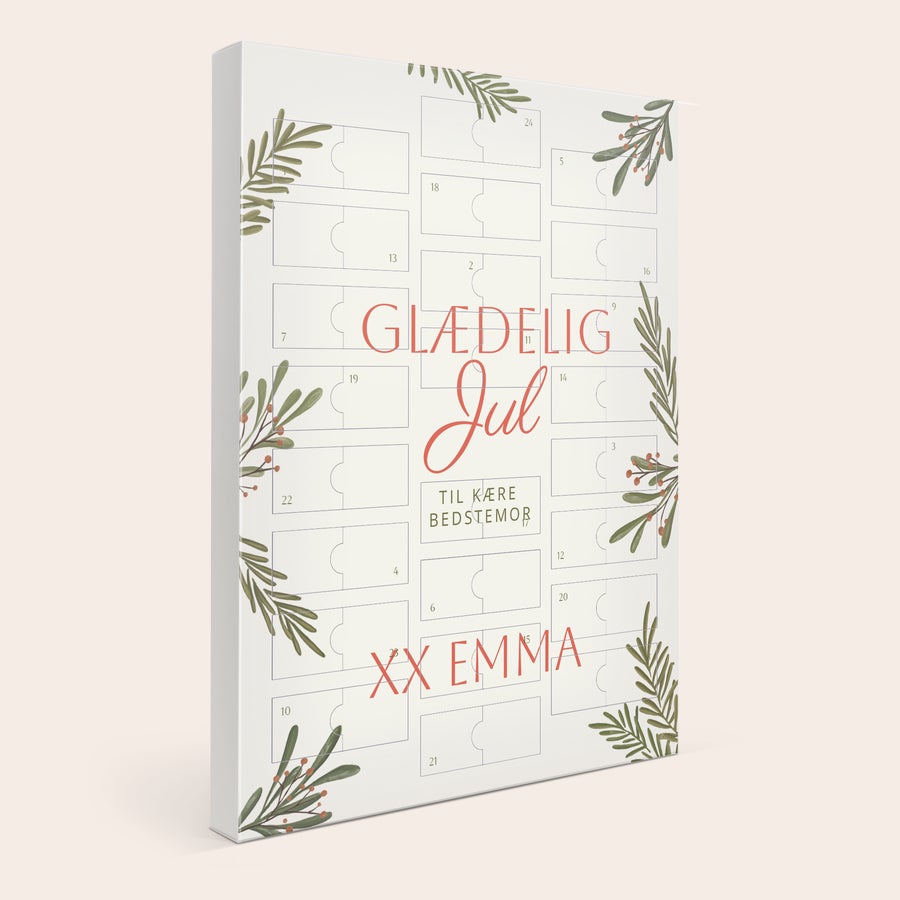 Personlig Mars Miniatures adventskalender Tæl ned til jul med en personlig Mars-miniature-adventskalender, trykt med teksten GLÆDELIG JUL til kærlige bedstemødre og navnet EMMA.