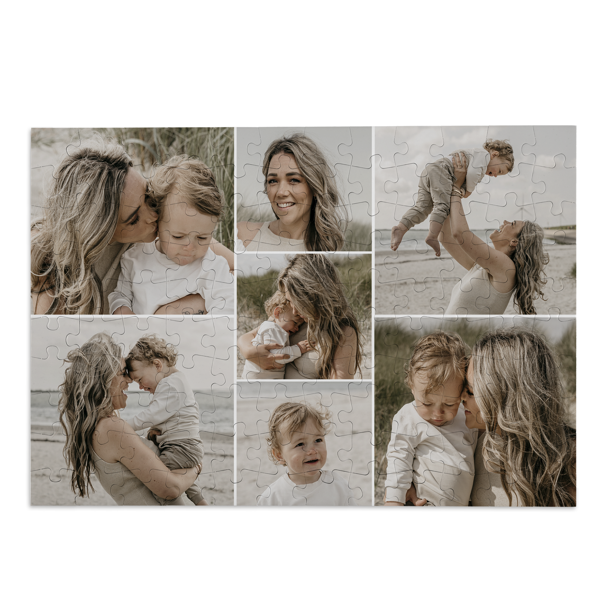 Um puzzle fotográfico exclusivo de 120 peças, impresso com várias fotos de uma mãe e filho na praia