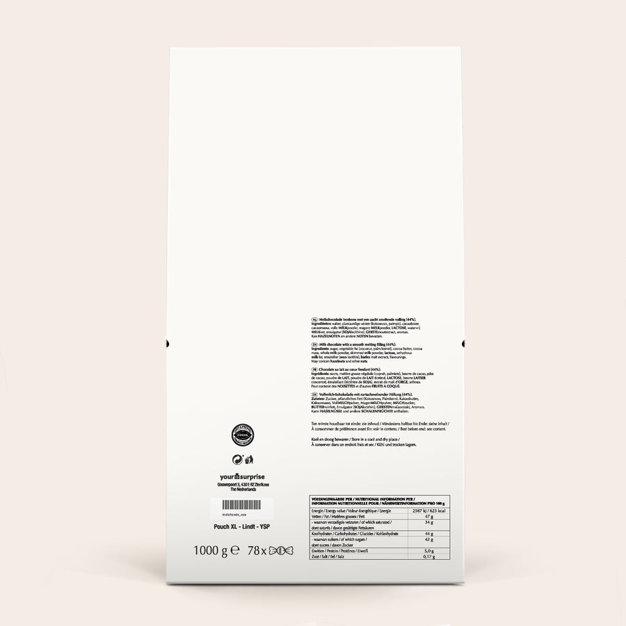 Cutie cadou de ciocolată Lindt 1 kg Cutie cadou cu 1 kg ciocolată Lindor, personalizată cu fotografie, nume și text.