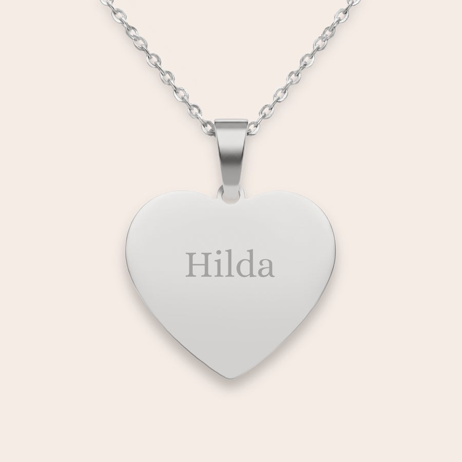 Halsband med graverat hjärta Halsband med graverat hjärta