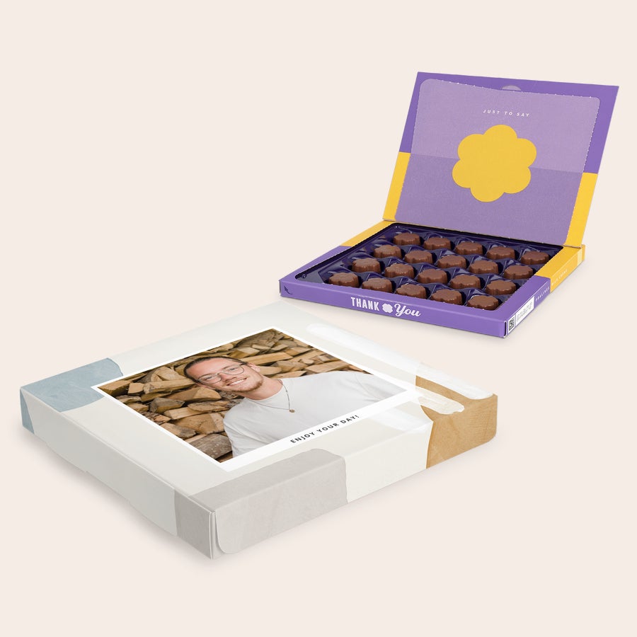 Milka Pralines Fødselsdag Personlig Milka gaveæske tillykke med fødselsdagen, fuldtrykt med et foto og "ENJOY YOUR DAY!"