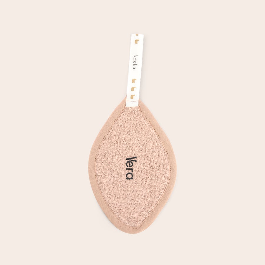 Attache tétine Koeka brodée Attache tétine personnalisée rose pêche brodée du prénom Vera pour surprendre les nouveaux parents